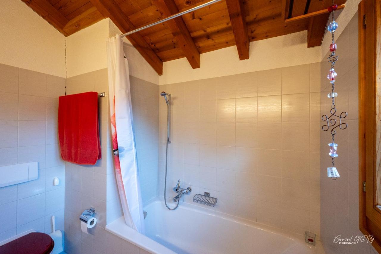 Zimmer Mit Eigenem Badezimmer Näfels Exteriér fotografie
